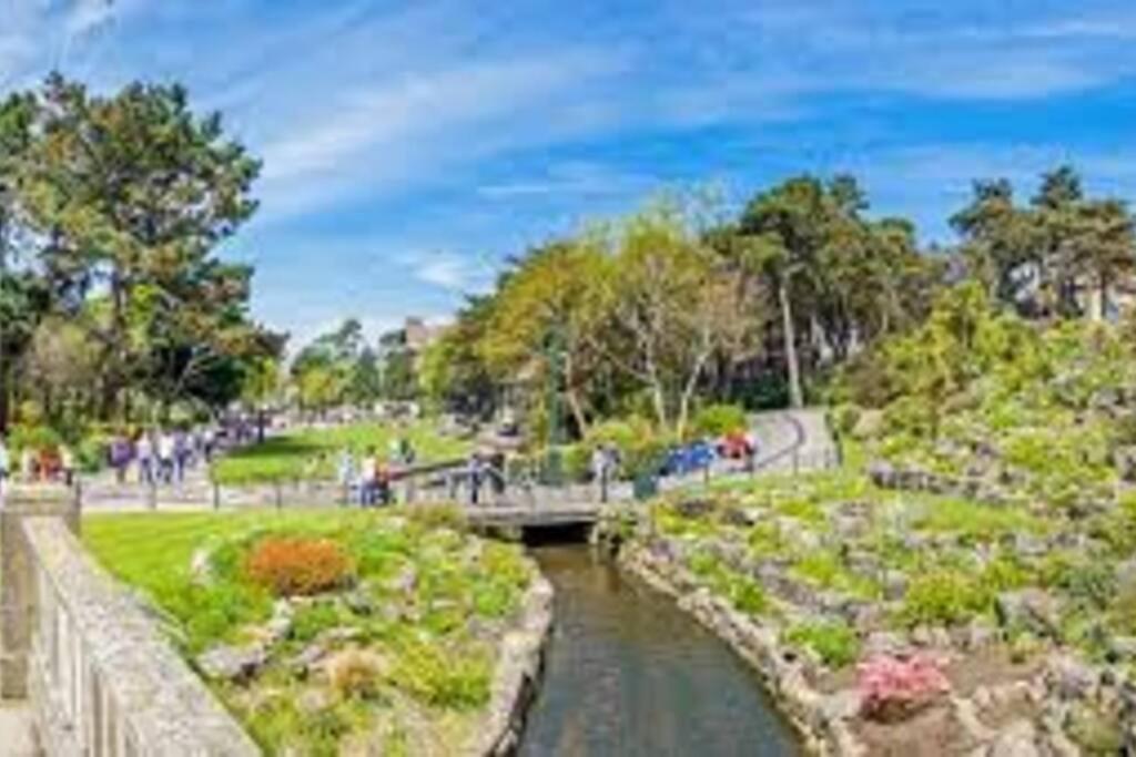 Appartamento Lovely Central Bournemouth Flat 10 Minute To Beach Esterno foto