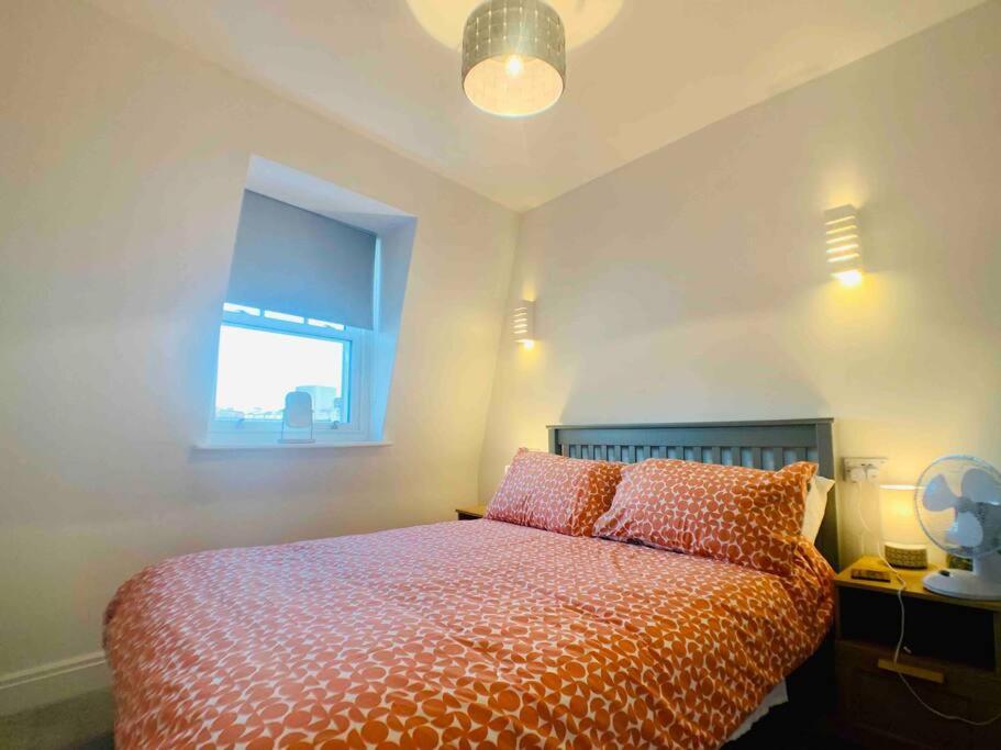 Appartamento Lovely Central Bournemouth Flat 10 Minute To Beach Esterno foto