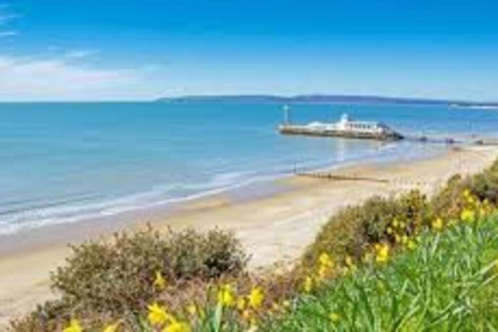 Appartamento Lovely Central Bournemouth Flat 10 Minute To Beach Esterno foto
